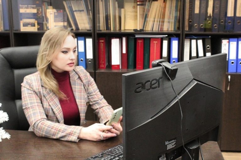 Председатель АРСИ Григорьева Марина Алексеевна 21 ноября приняла участие в качестве модератора онлайн занятия «Школы правовых знаний» проекта Уполномоченного по правам человека в РТ Аппарат Уполномоченного по правам человека в РТ .